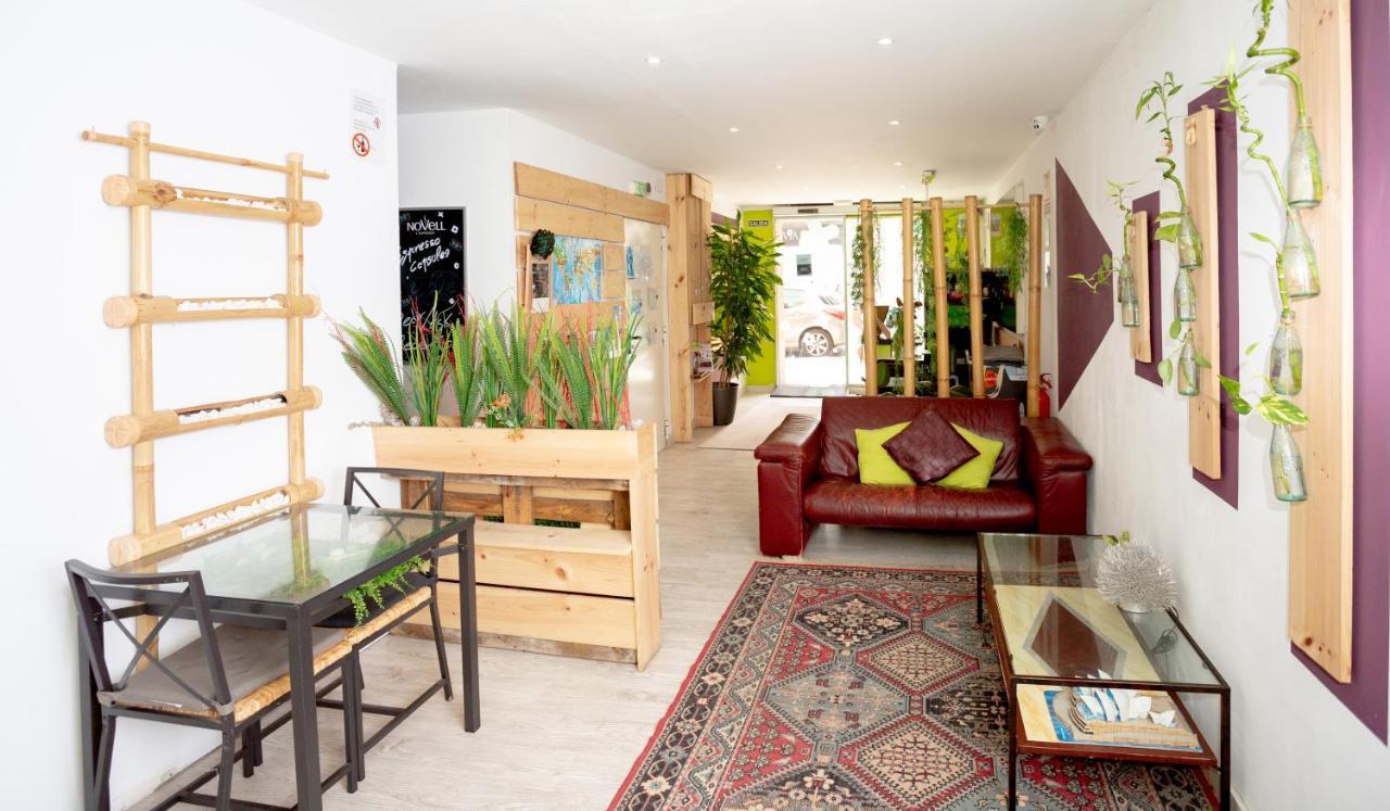 Hostel Easy Sants By Bossh! (Adults Only) Barcelona Exterior foto