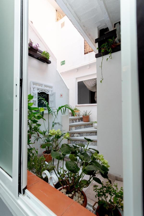 Hostel Easy Sants By Bossh! (Adults Only) Barcelona Exterior foto