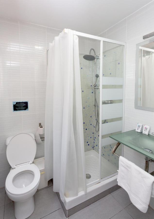 Hostel Easy Sants By Bossh! (Adults Only) Barcelona Exterior foto