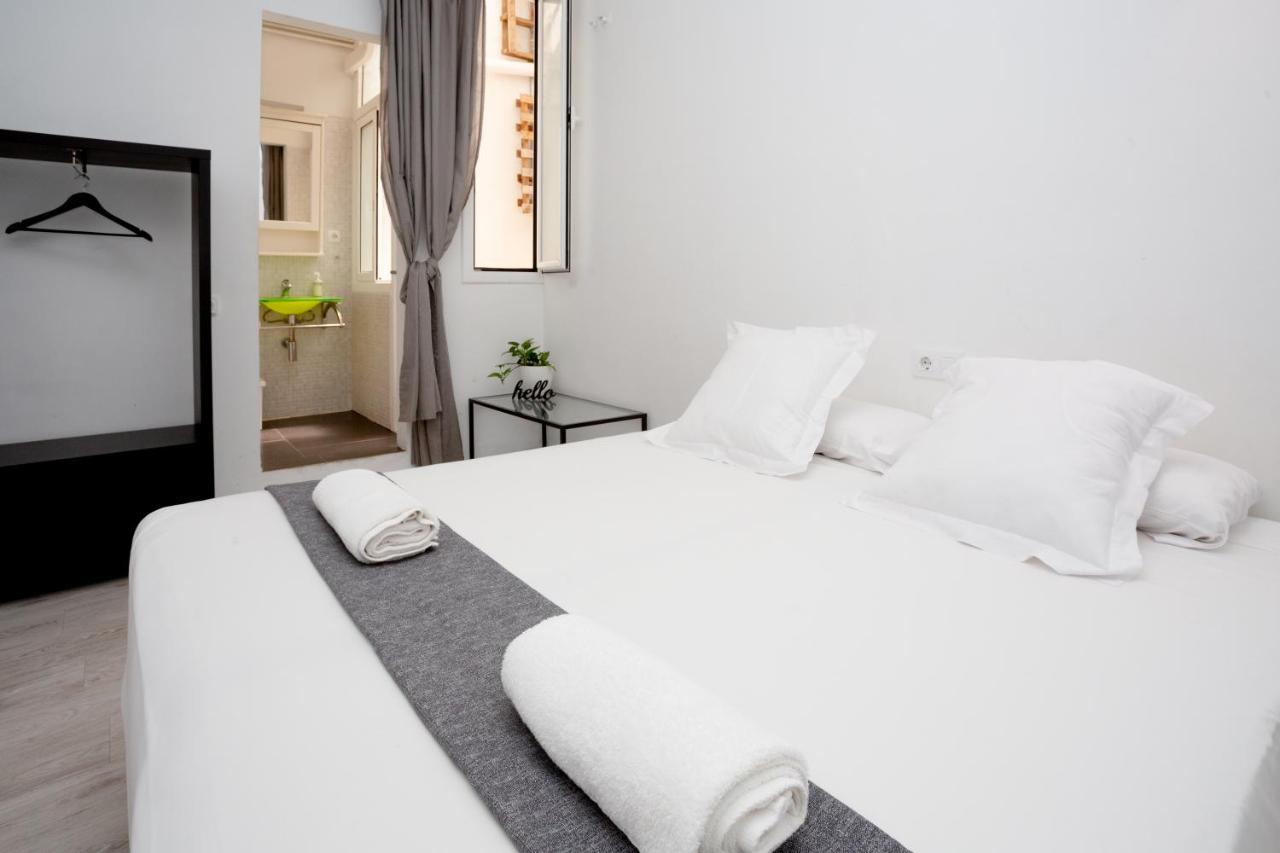 Hostel Easy Sants By Bossh! (Adults Only) Barcelona Exterior foto